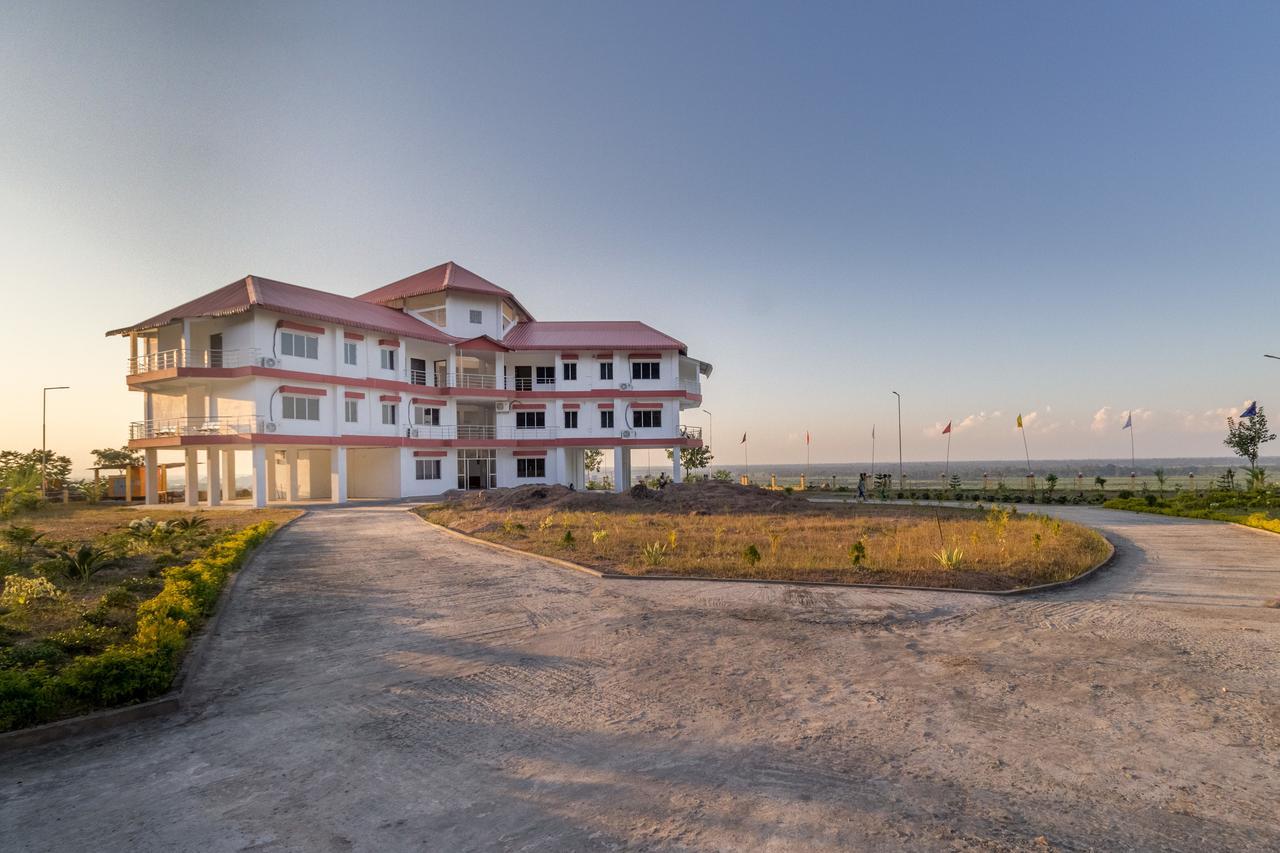 La Vue Resort Kāziranga Exterior foto