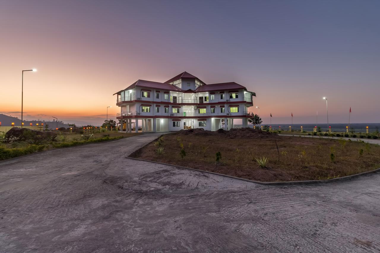 La Vue Resort Kāziranga Exterior foto
