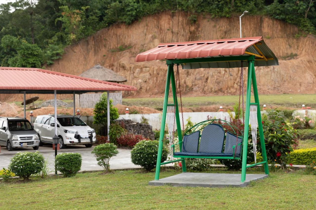 La Vue Resort Kāziranga Exterior foto